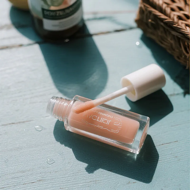 대량으로 립글로스를 맑게합니다